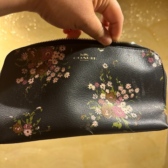 Coach limited edition floral purse bundle 3 items purse, clutch, and makeup bag - Picture 3 of 3
